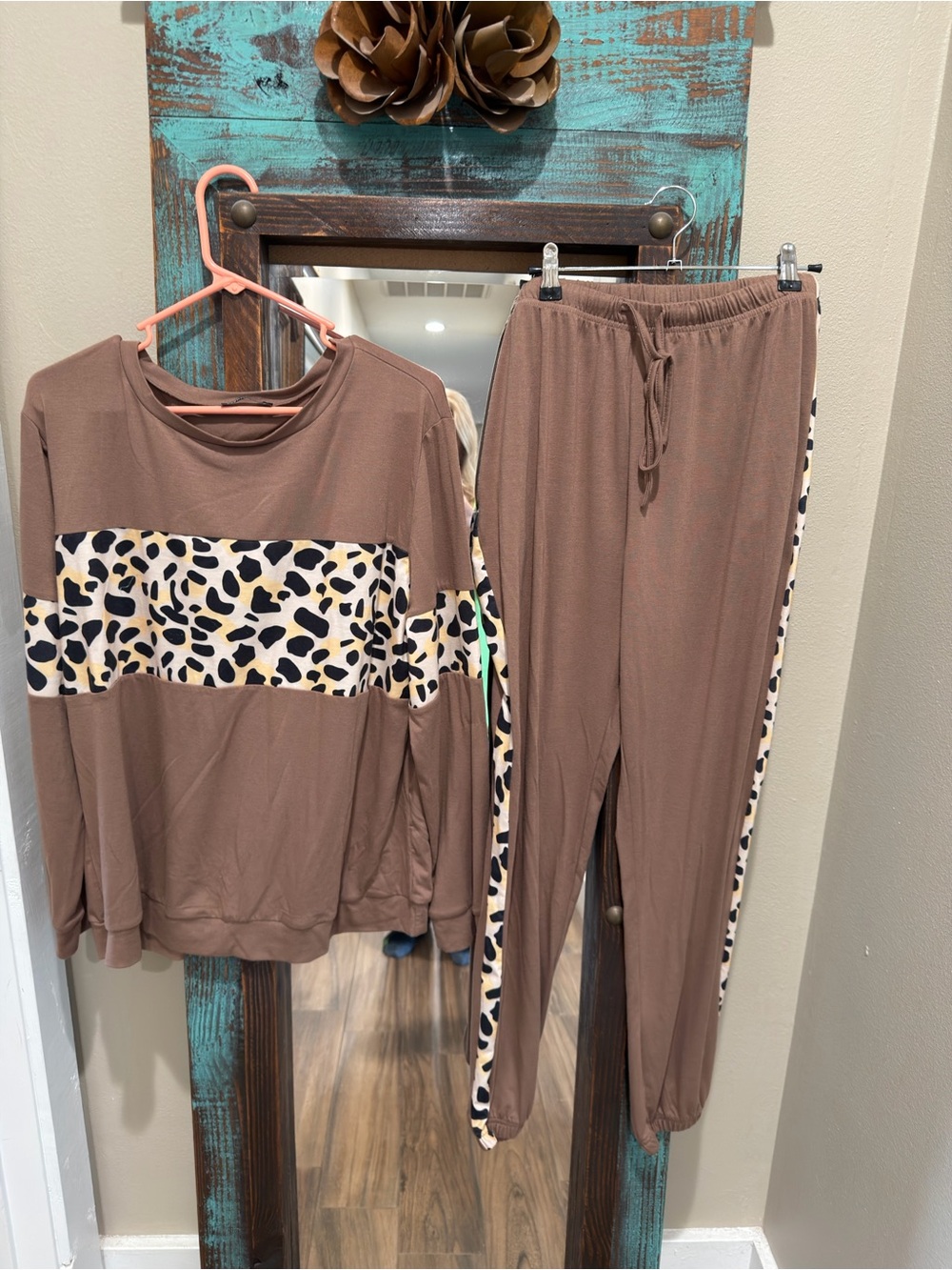 Women’s Taupe Lounge Set with Leopard Stripe